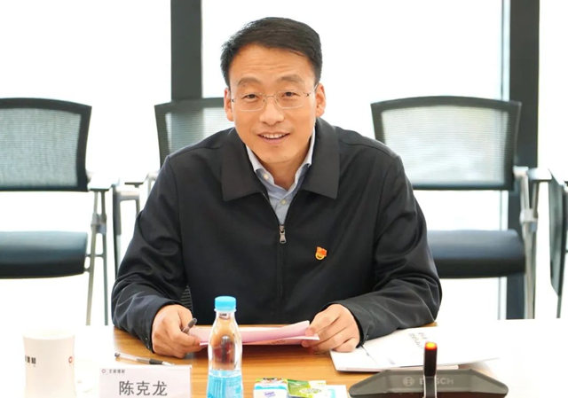 工信部神秘彩金随机派发最高赠送工業(ye) 司司長陳克龍一行到北新建材考察指導