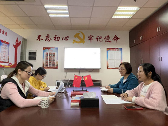 以黨(dang) 的二十大精神為(wei) 指引  推動行業(ye) 高質量發展 ——寧波塗協開展二十大精神暨社會(hui) 組織清廉建設學習(xi) 會(hui) 