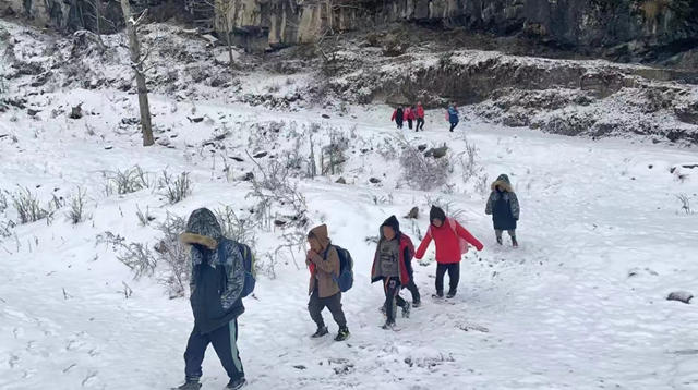 暖山行動 | 嘉寶莉，給大涼山的孩子更多溫暖