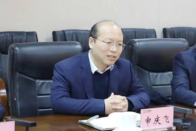 巴德富集團與(yu) 龍佰集團簽署戰略合作