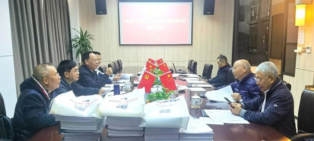 廣東(dong) 省塗料行業(ye) 協會(hui) 專(zhuan) 家組蒞臨(lin) 恒和永盛集團參觀指導