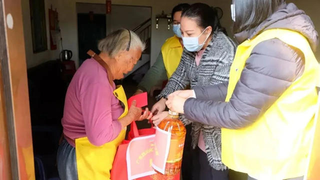 百川化工：慰問孤寡老人 傳(chuan) 遞溫情暖人心