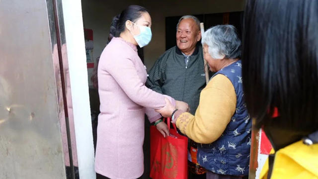 百川化工：慰問孤寡老人 傳(chuan) 遞溫情暖人心