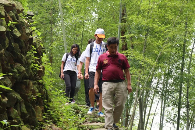 “我，想一直堅持下去”| 她在嘉寶莉的18年