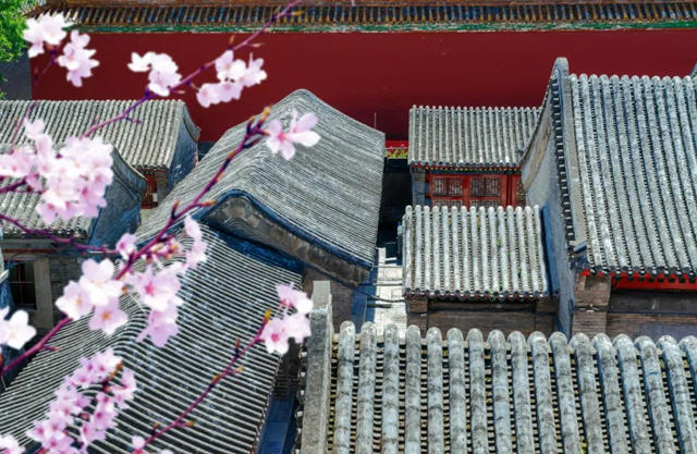 嘉寶莉改造 | 為(wei) 四合院煥新重塑，注入溫暖氣息