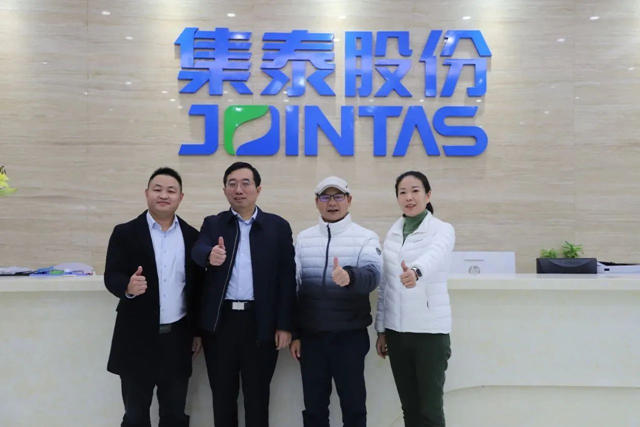 全聯房地產(chan) 商會(hui) 孟繁軍(jun) 監事長一行蒞臨(lin) 集泰股份參觀考察