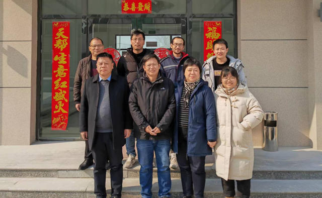 世界500強企業(ye) 聖戈班偉(wei) 伯參觀考察遼寧海城新廣源