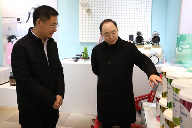 河間市委常委 市政府黨(dang) 組副書(shu) 記 常務副市長王占強一行蒞臨(lin) 富思特考察指導