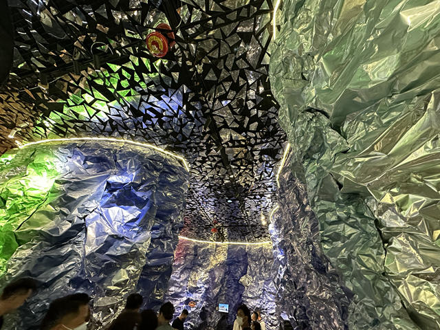 比《三體(ti) 》宇宙閃爍更夢幻！美國鄧恩塗料憑什麽(me) 火出圈？