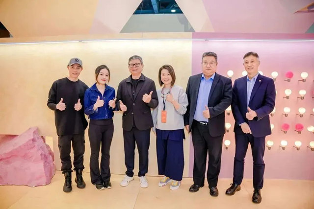 打卡“MAGIC·光影奇境”，開啟奇幻美學之旅