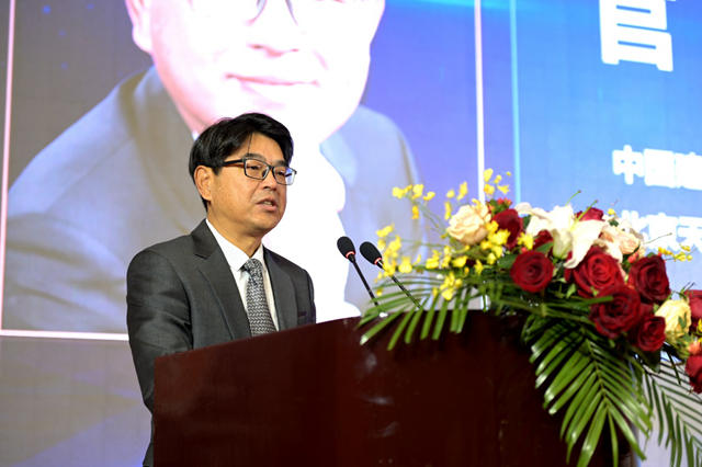 建築塗裝路在何方——中國建築塗裝產(chan) 業(ye) 2022年會(hui) 暨先進表彰大會(hui) 舉(ju) 行