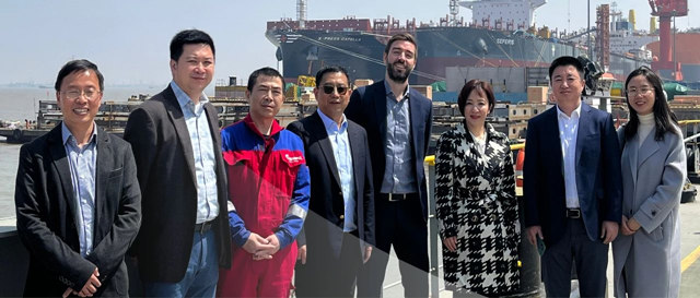 海虹老人集團船舶漆執行副總裁Alexander一行拜訪船舶漆重要客戶