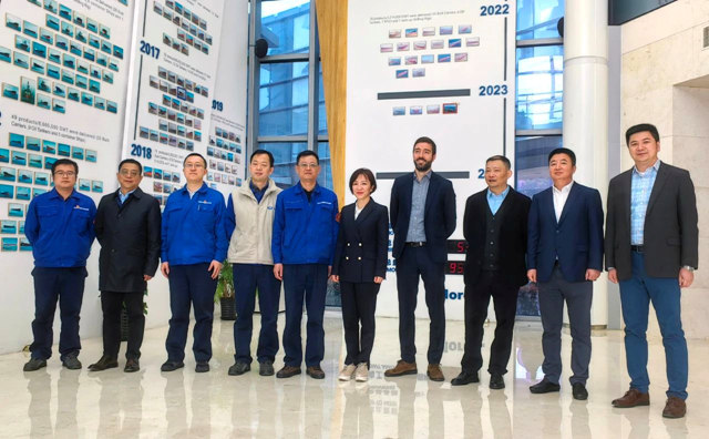 海虹老人集團船舶漆執行副總裁Alexander一行拜訪船舶漆重要客戶