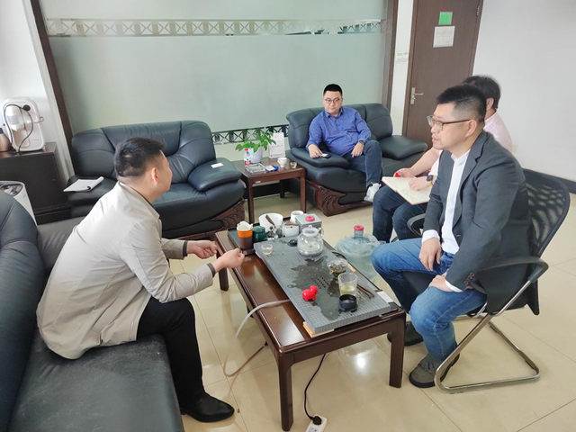專(zhuan) 家團隊進企業(ye)   服務指導零距離 ——寧波塗協開展全國學會(hui) 寧波行活動