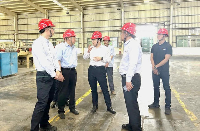 北新建材董事長尹自波調研部分在滇、在川渝企業(ye) 