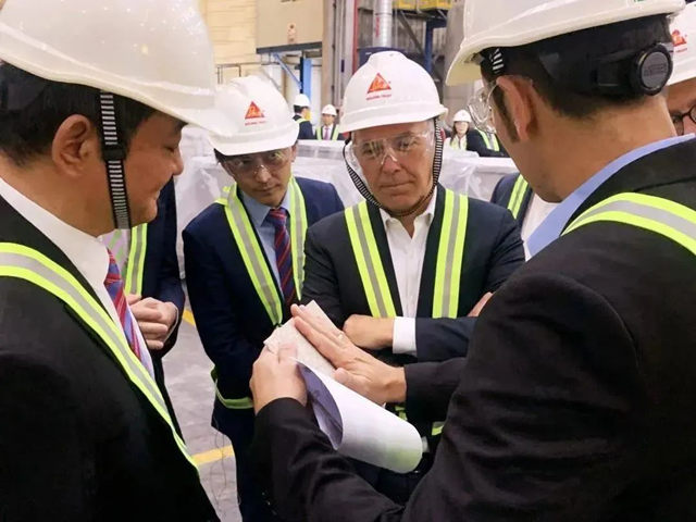 西卡集團首席執行官Thomas Hasler一行參訪鈴鹿中國生產(chan) 研發基地及美瓷膠工廠！