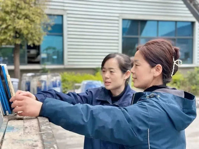 雙捷報--“省五一巾幗標兵崗” “省五一巾幗標兵”