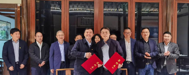 追光而行！東(dong) 方雨虹建築光伏防水一體(ti) 化強勢領跑