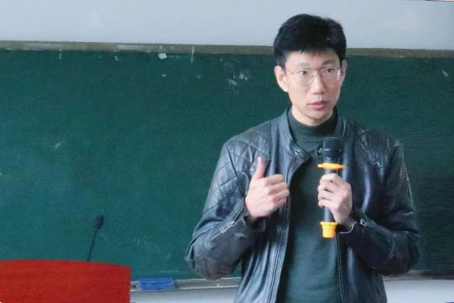 燈塔塗料走進天津理工大學，開展校企合作暨人才引進交流活動