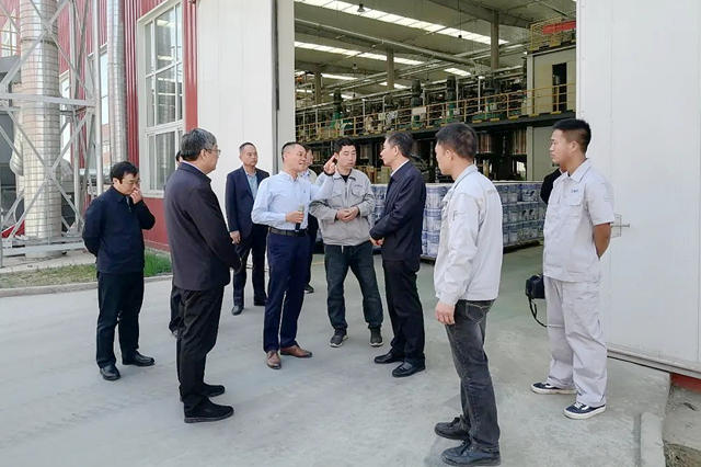 滄州市及河間市領導一行蒞臨(lin) 富思特河間生產(chan) 基地考察指導