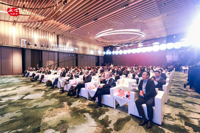 【亞(ya) 士S100私董會(hui) 重慶站】共話新周期下建塗行業(ye) 的製勝之道（上）