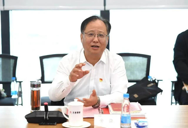 北京保障房中心黨(dang) 委書(shu) 記金焱一行到北新建材調研交流