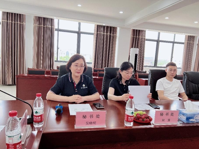 參觀學習(xi) 拓展思路  上下遊合作奠基礎 ——寧波塗協塗裝分會(hui) 赴江西華保石公司考察學習(xi) 