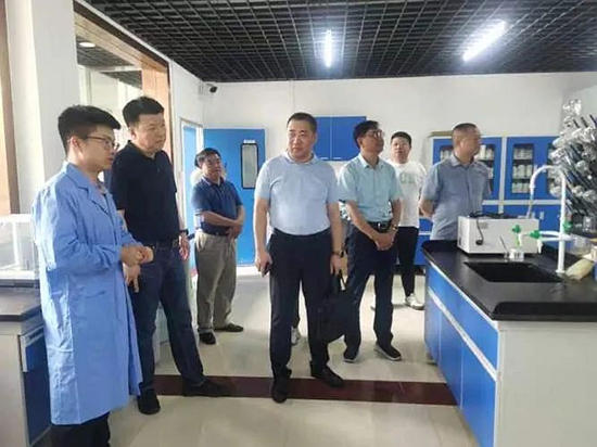 黑龍江省鶴崗市考察團蒞臨(lin) 江西廣源藤田工廠調研