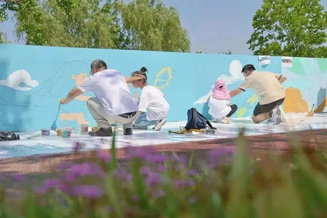立邦217米超長牆繪作品亮相上海浦東(dong) ！