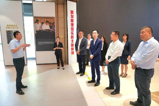 北新建材與(yu) 金博集團簽署戰略合作協議