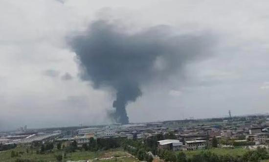 火了！比亞(ya) 迪電動汽車賣火了，比亞(ya) 迪電動汽車工廠也著火了