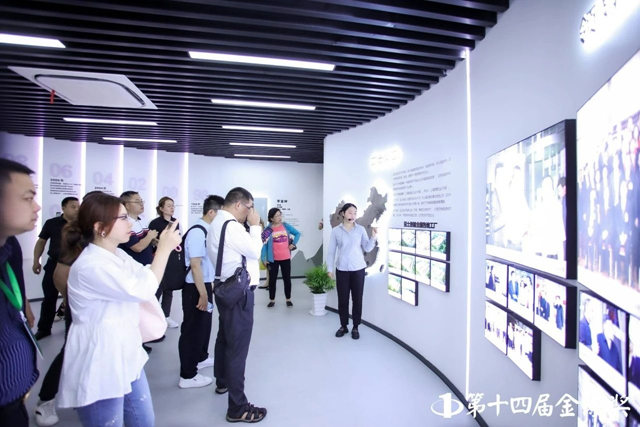 探索之旅！發現亞(ya) 士的秘密