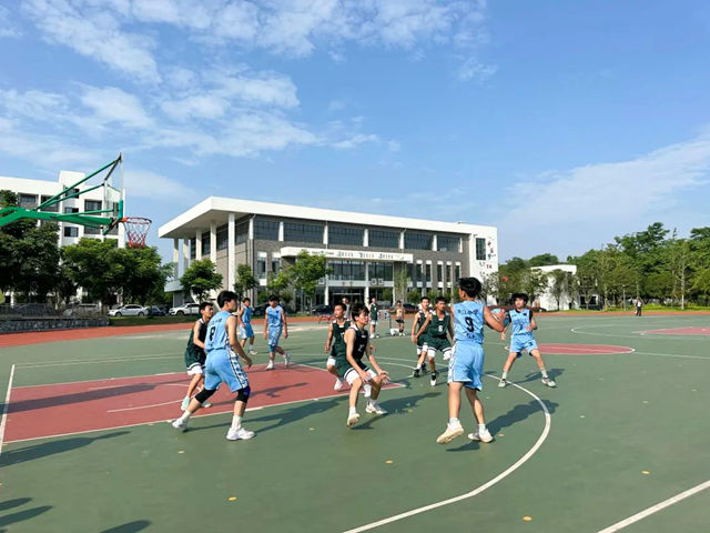 青春無畏，逐夢揚威！美儷(li) 嘉助力定江中學籃球代表隊