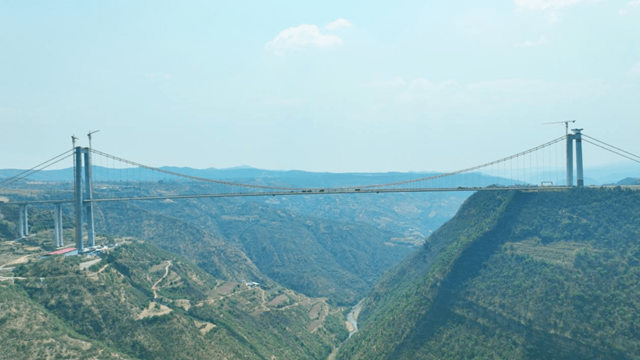 虹潤助力建設雲(yun) 南第三大懸索橋——永仁大橋
