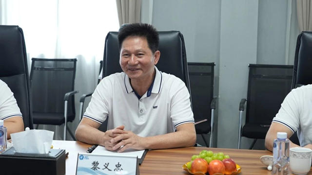 中塗協劉普軍(jun) 會(hui) 長一行蒞臨(lin) 巴德富考察指導