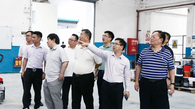 立邦公司副總裁蔡永嶽蒞臨(lin) 瓦科交流指導！