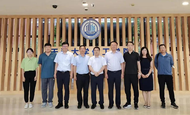 燈塔塗料走進天津大學