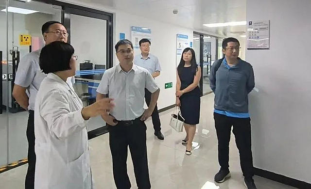 燈塔塗料走進天津大學