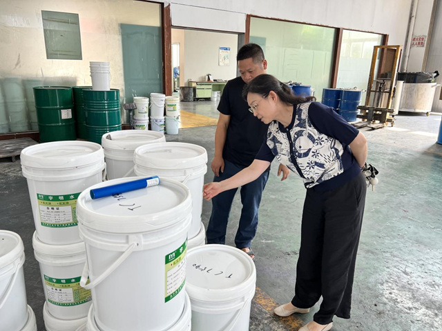 寧波塗協標委會(hui) 專(zhuan) 家赴《機械設備用水性聚氨酯塗料》 團體(ti) 標準實施企業(ye) 指導工作