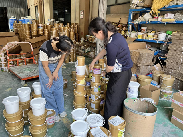 寧波塗協標委會(hui) 專(zhuan) 家赴《機械設備用水性聚氨酯塗料》 團體(ti) 標準實施企業(ye) 指導工作