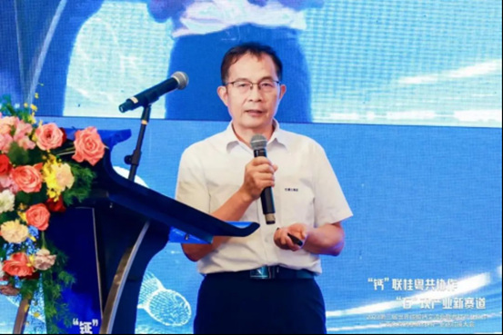 第三屆世界碳酸鈣交流會(hui) 隆重舉(ju) 行，來賓市政府及碳酸鈣行業(ye) 一行蒞臨(lin) 巴德士參觀交流。