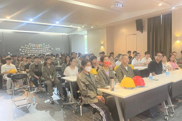 華南理工大學師生一行蒞臨(lin) 恒和永盛集團參觀交流