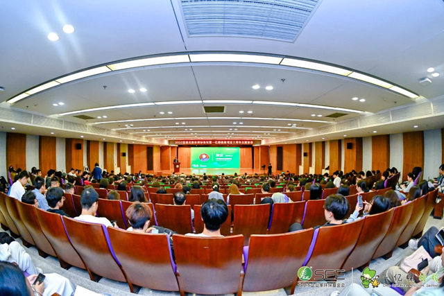 “一億(yi) 棵梭梭樹”十周年，三棵樹助力建設荒漠中的綠色屏障