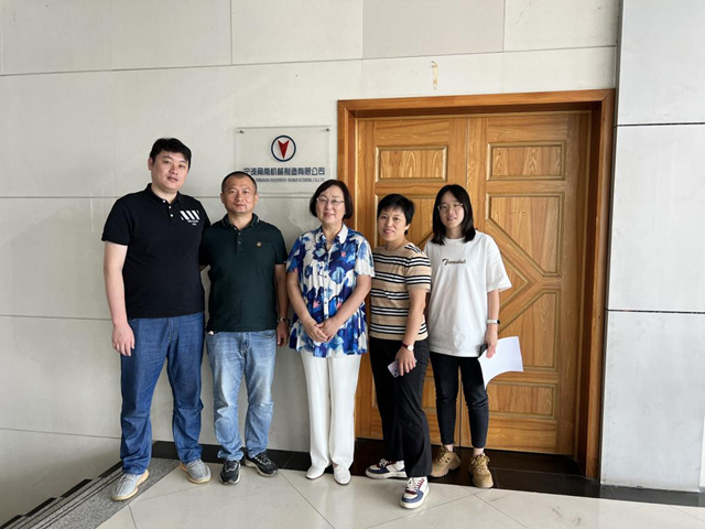 走訪企業(ye) 聽需求  助企服務“零距離”——寧波塗協走進寧波美旺模具機械有限公司