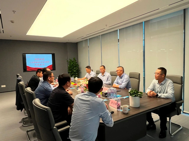 山東(dong) 郯城縣領導蒞臨(lin) 德威塗料上海總部調研指導