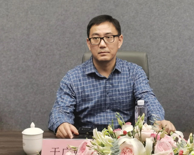 山東(dong) 郯城縣領導蒞臨(lin) 德威塗料上海總部調研指導