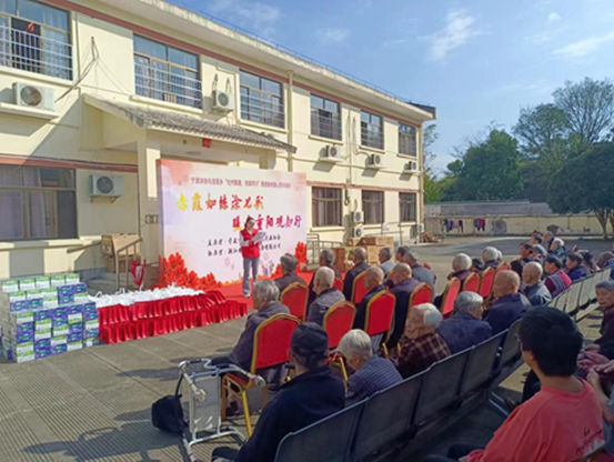 情暖重陽節  愛心展塗彩 ——寧波塗協開展敬老助殘公益活動