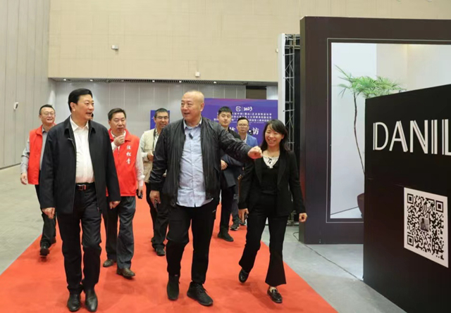 重新定義(yi) 塗裝師！全國藝術塗料塗裝工職業(ye) 技能競賽三甲出爐
