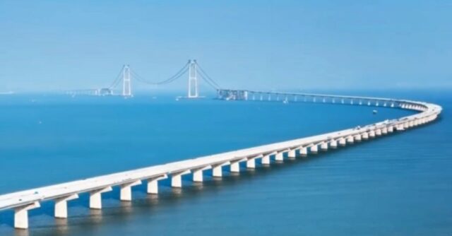 “海底長城”深中通道主線貫通！七二五所、中遠關(guan) 西、海虹老人塗料技術為(wei) 超級工程護航
