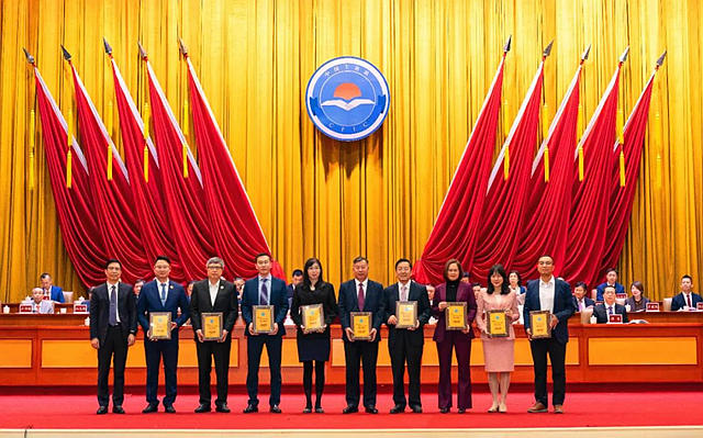 順德塗料商會(hui) 羅宇會(hui) 長當選順德區工商業(ye) 聯合會(hui) （總商會(hui) ）第十五屆執委會(hui) 執行委員